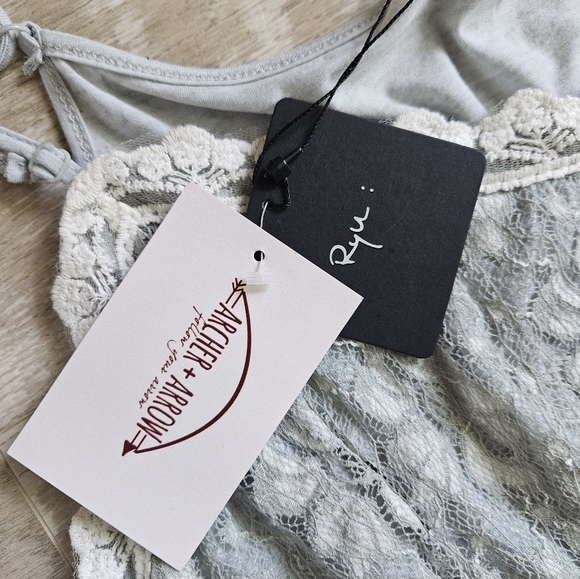 NWT Archer+Arrow Lace Overlay Midi Dress - Picture 15 of 16